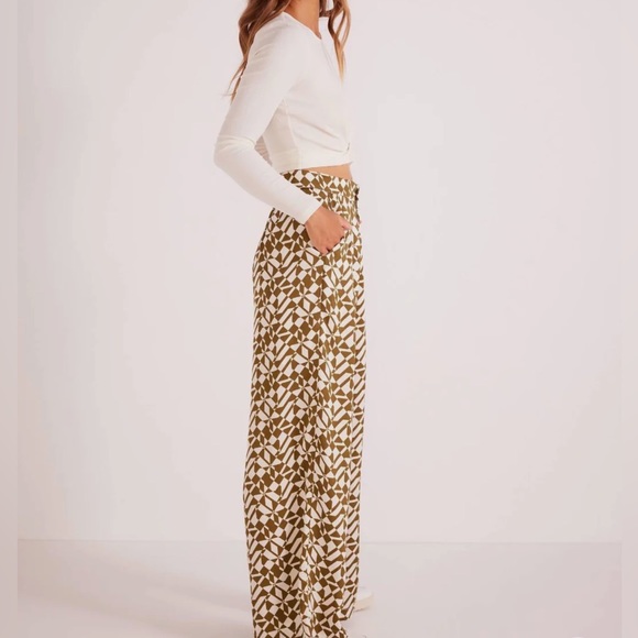 Mink Pink Flynn Pants - Picture 2 of 3
